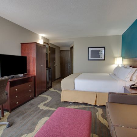 Holiday Inn Express Washington Dc East- Andrews Afb By Ihg Camp Springs Buitenkant foto
