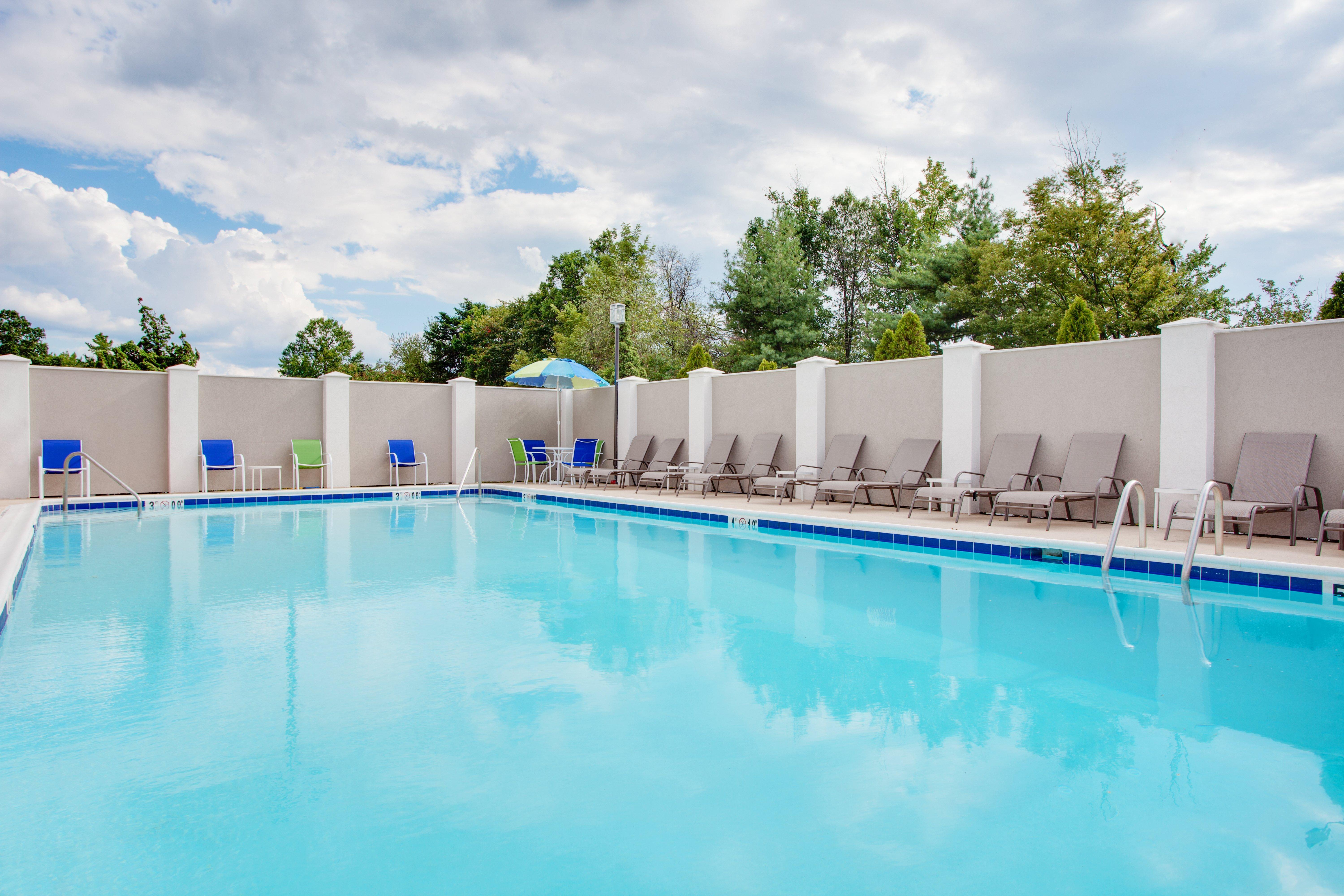 Holiday Inn Express Washington Dc East- Andrews Afb By Ihg Camp Springs Buitenkant foto
