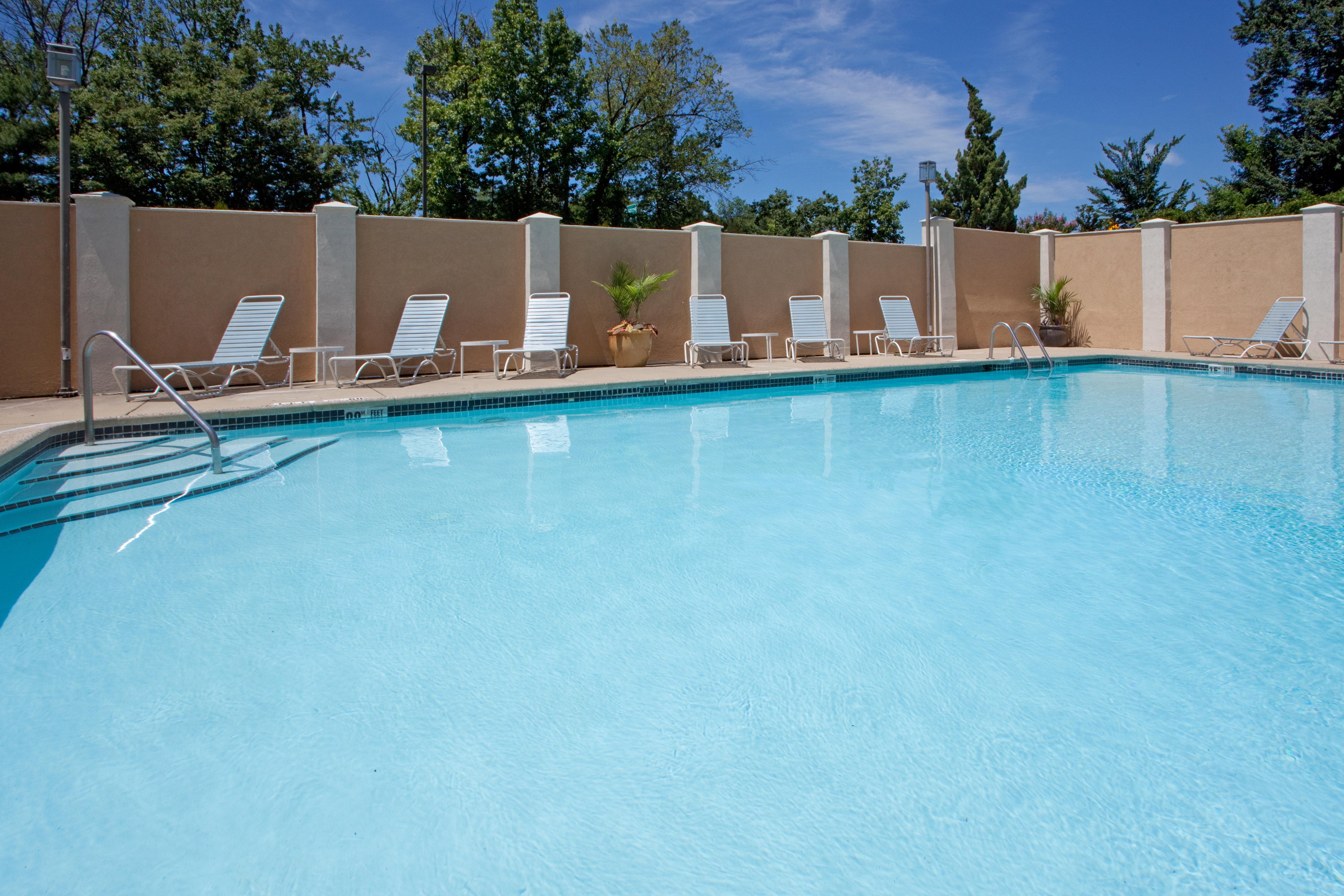 Holiday Inn Express Washington Dc East- Andrews Afb By Ihg Camp Springs Buitenkant foto
